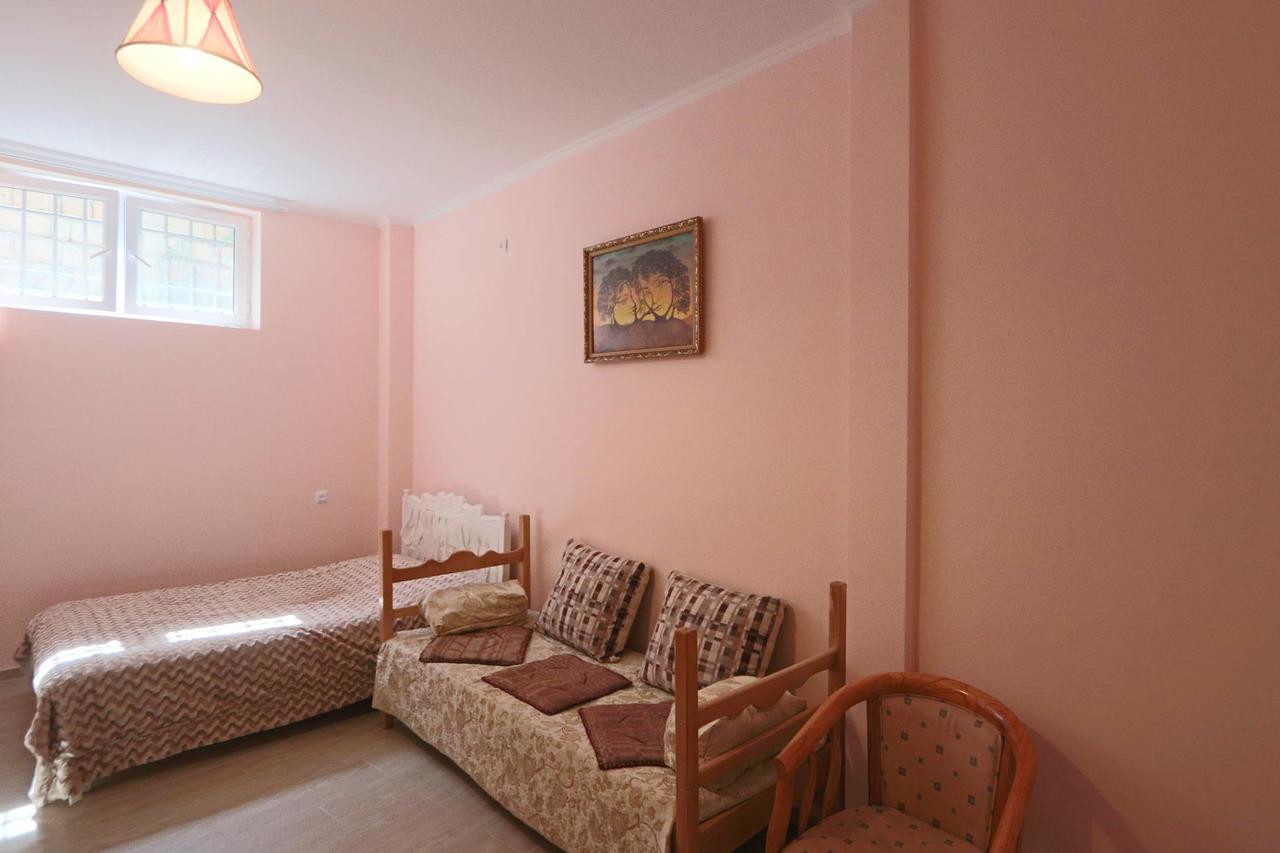 Garnim Guest House Jerevan Buitenkant foto