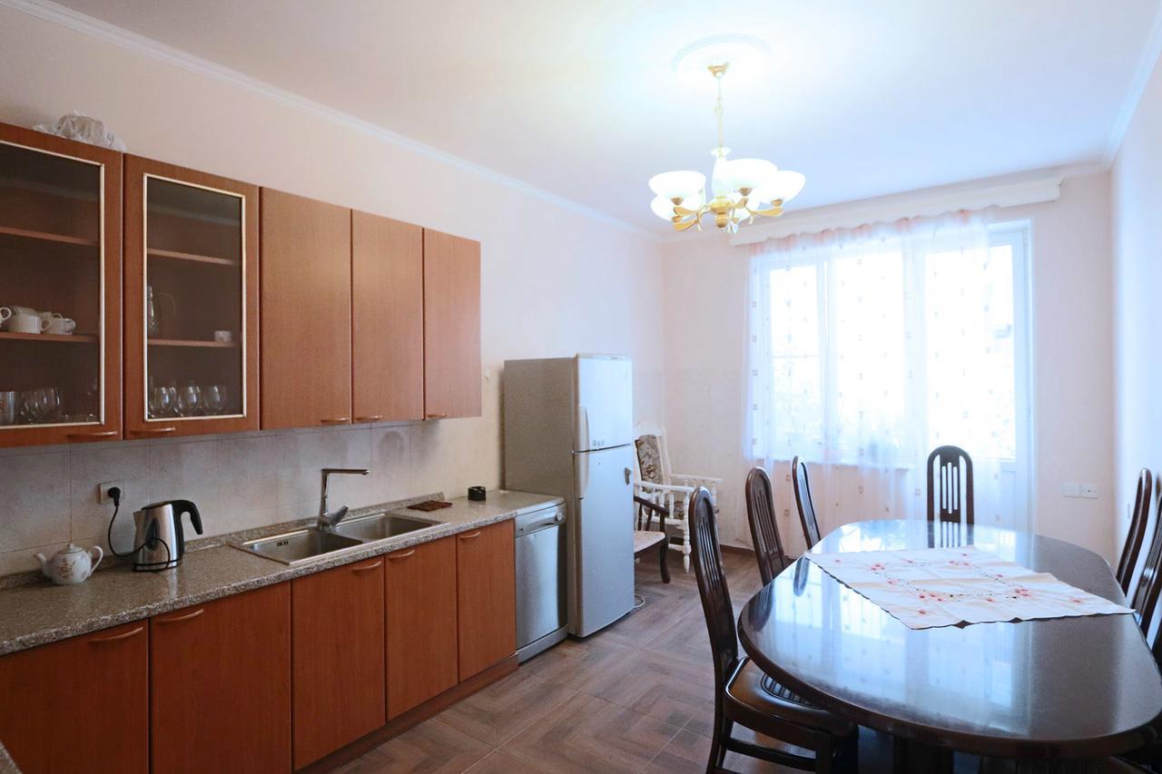 Garnim Guest House Jerevan Buitenkant foto