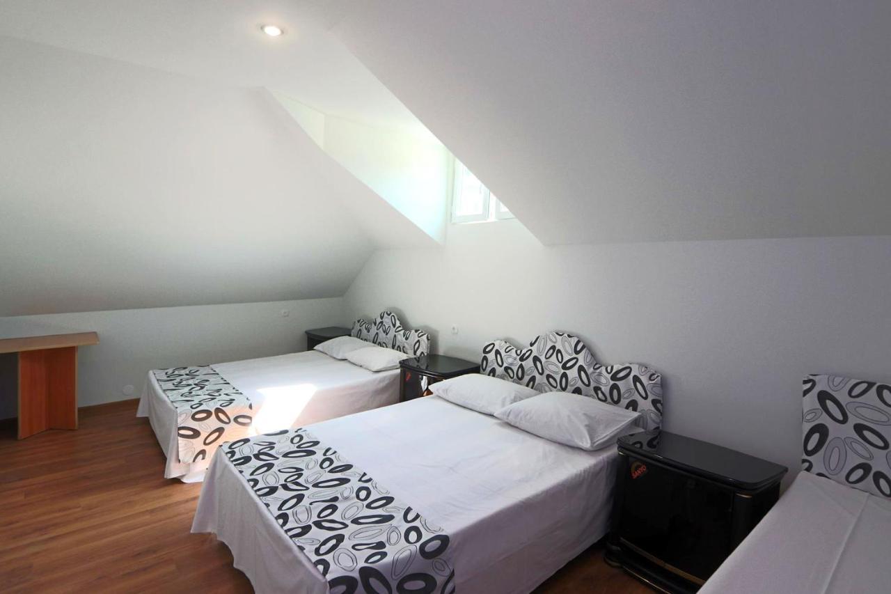 Garnim Guest House Jerevan Buitenkant foto