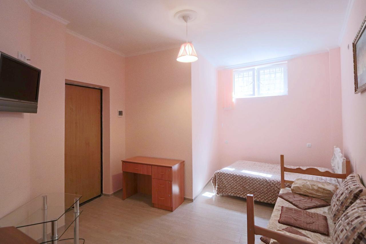 Garnim Guest House Jerevan Buitenkant foto