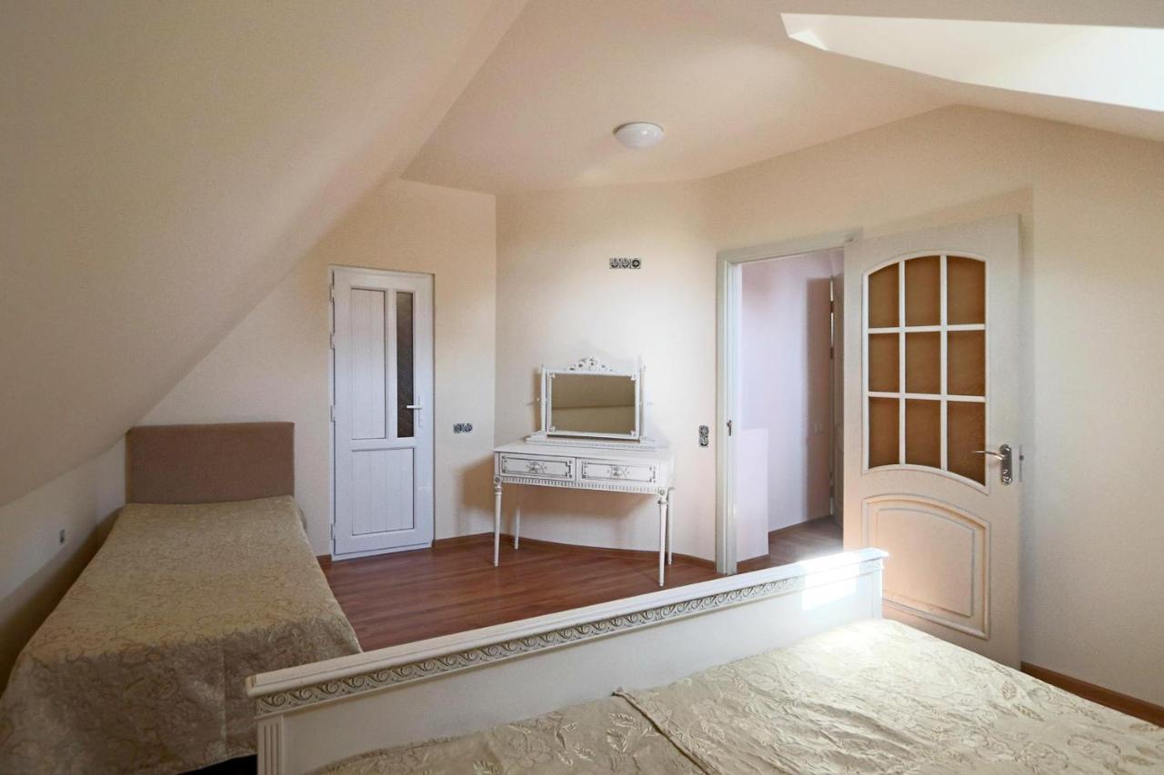 Garnim Guest House Jerevan Buitenkant foto