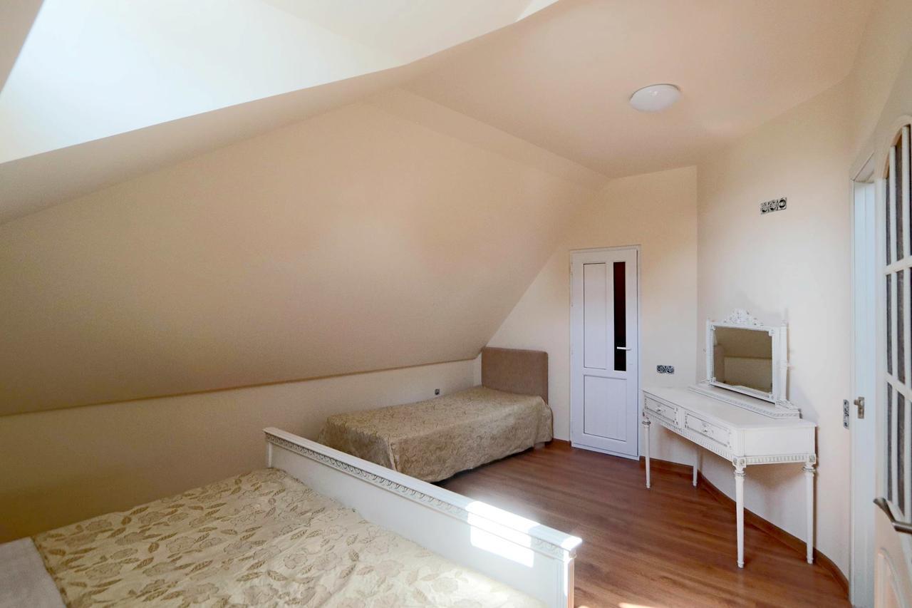 Garnim Guest House Jerevan Buitenkant foto